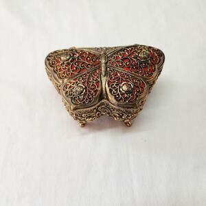 Hinged Fillagree heart music box red felt lining I don't know the song G